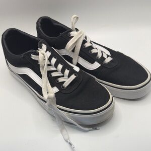 Vans Women’s Black and White Sneakers size 7.5